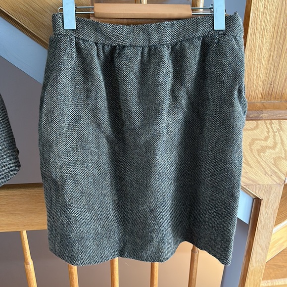 Vintage Givenchy Blazer & Skirt In wool - Picture 7 of 13